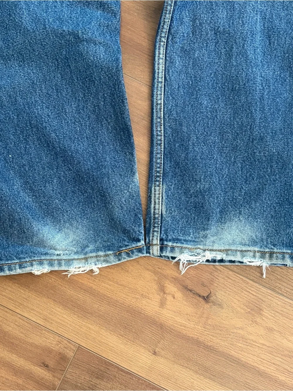 Vintage Y2K Levi’s 505 Regular Fit Faded Distressed Denim Blue Jeans Mens 38x34